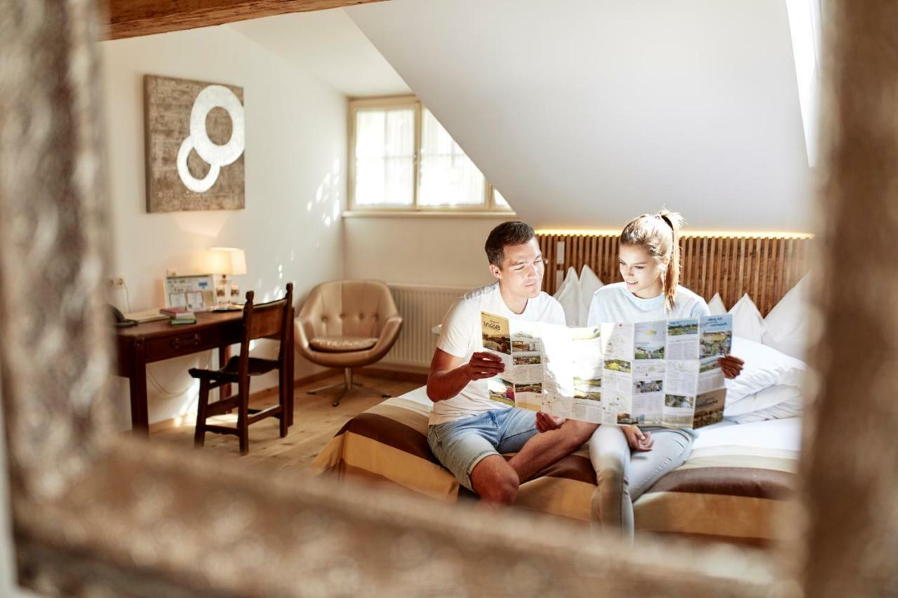 Hotel Landhaus Moserhof Гумпольдскирхен Экстерьер фото